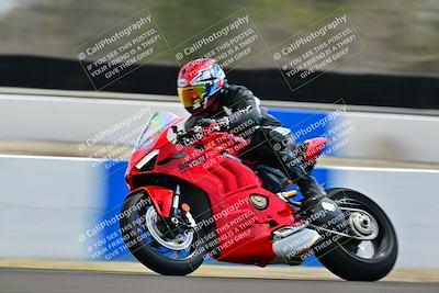 media/Apr-18-2025-TrackDaz (Fri) [[45f5874c44]]/B Group/Session 4 (Turn 6 - Outside)/